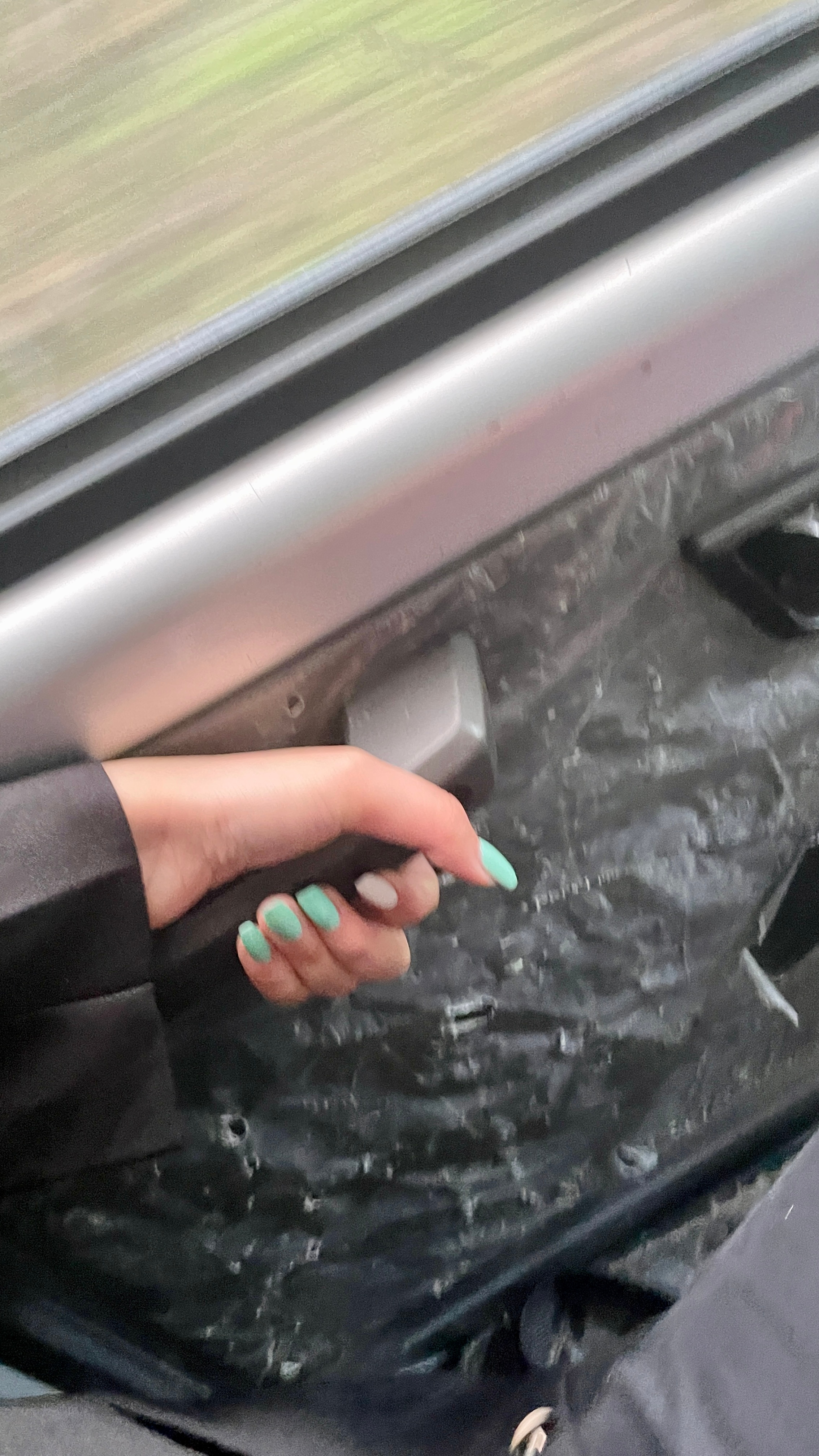 今天算是见识到了真正的秋名山车神 ​​​