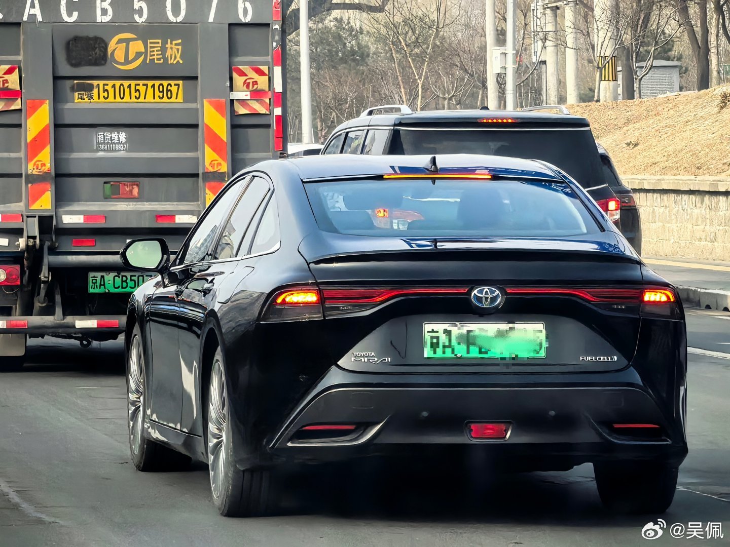 北京这个地方，情况太复杂了，什么稀奇古怪的车都能遇得到。 