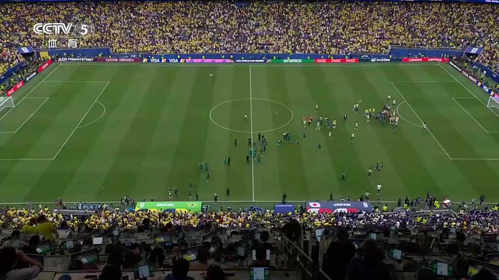 巴西2比1日本巴西晋级世界杯16强世界杯巴西队磕磕碰碰终于淘汰日本队晋级了 