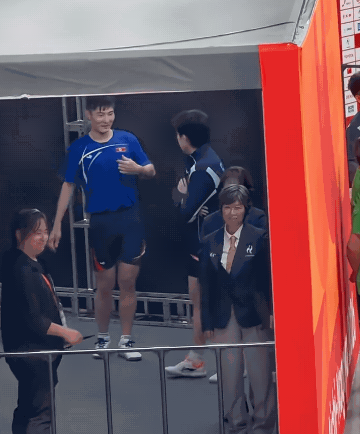 哈哈，王楚钦也是最受外协选手欢迎的运动员之一呀[大笑][大笑]今天上午进行的亚运