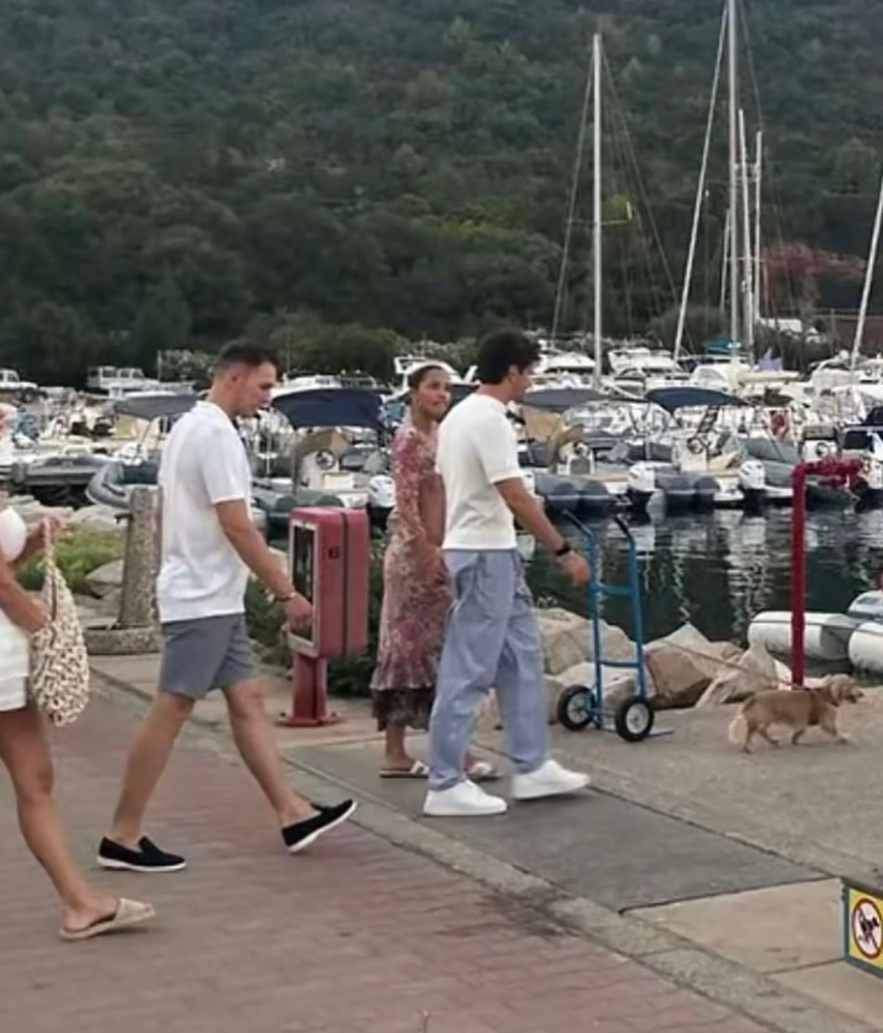 F1车手扎堆撒丁岛度假 是的，勒克莱尔和妻子A姐也在撒丁岛～😎F1勒克莱尔F1