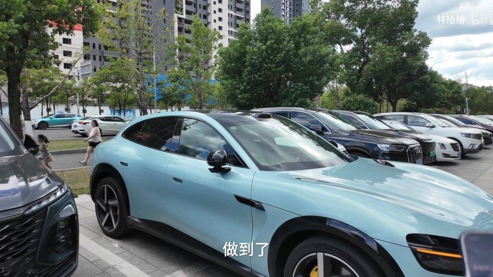 真的巨喜欢这个颜色[捂嘴哭]可惜当时准现车买不到，换个手机弥补一下吧 ​​​