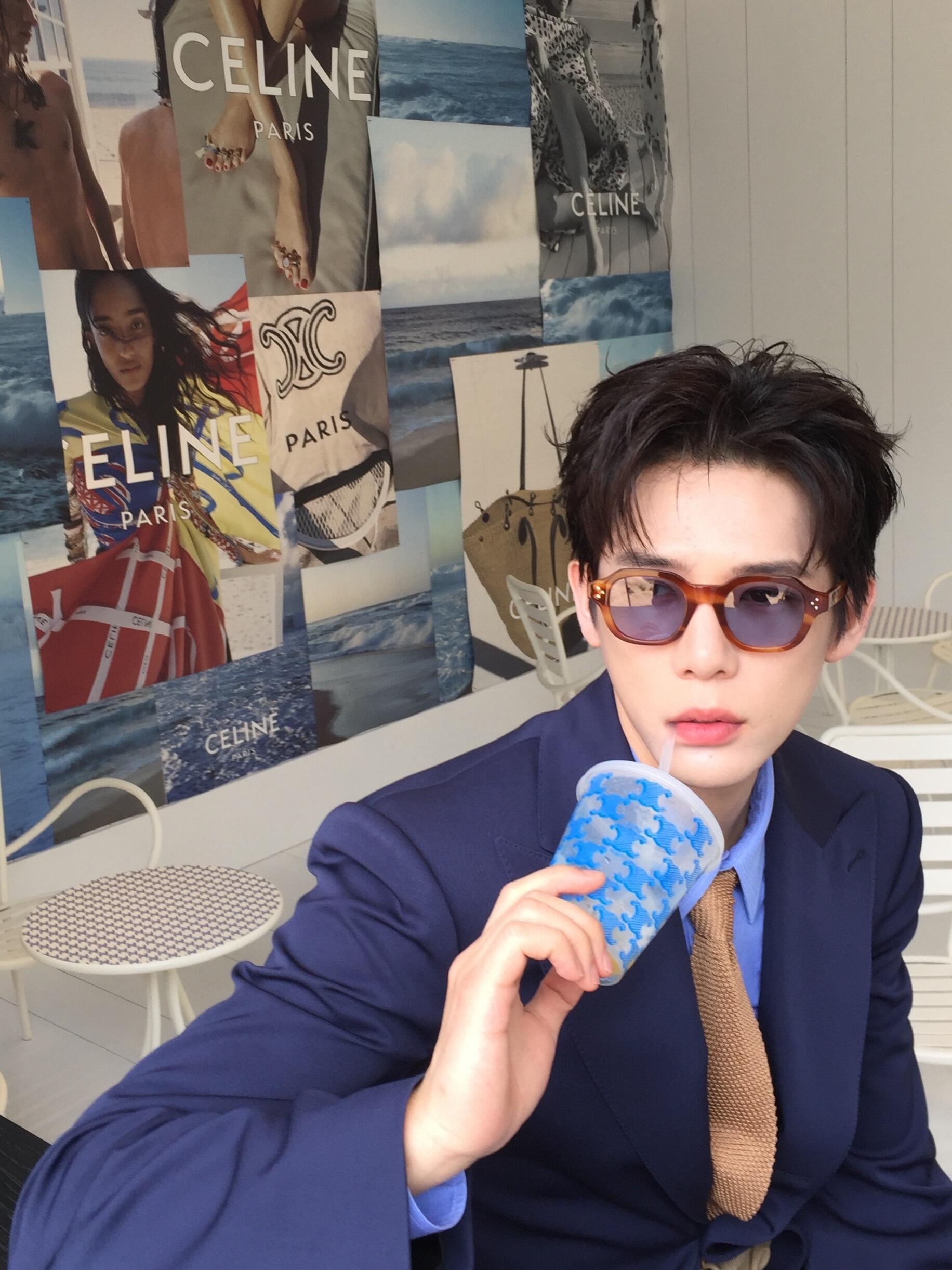 爱上王安宇不是我的错王安宇就这个潮男味儿 自带松弛氛围感，颜值与时尚感双在线。随