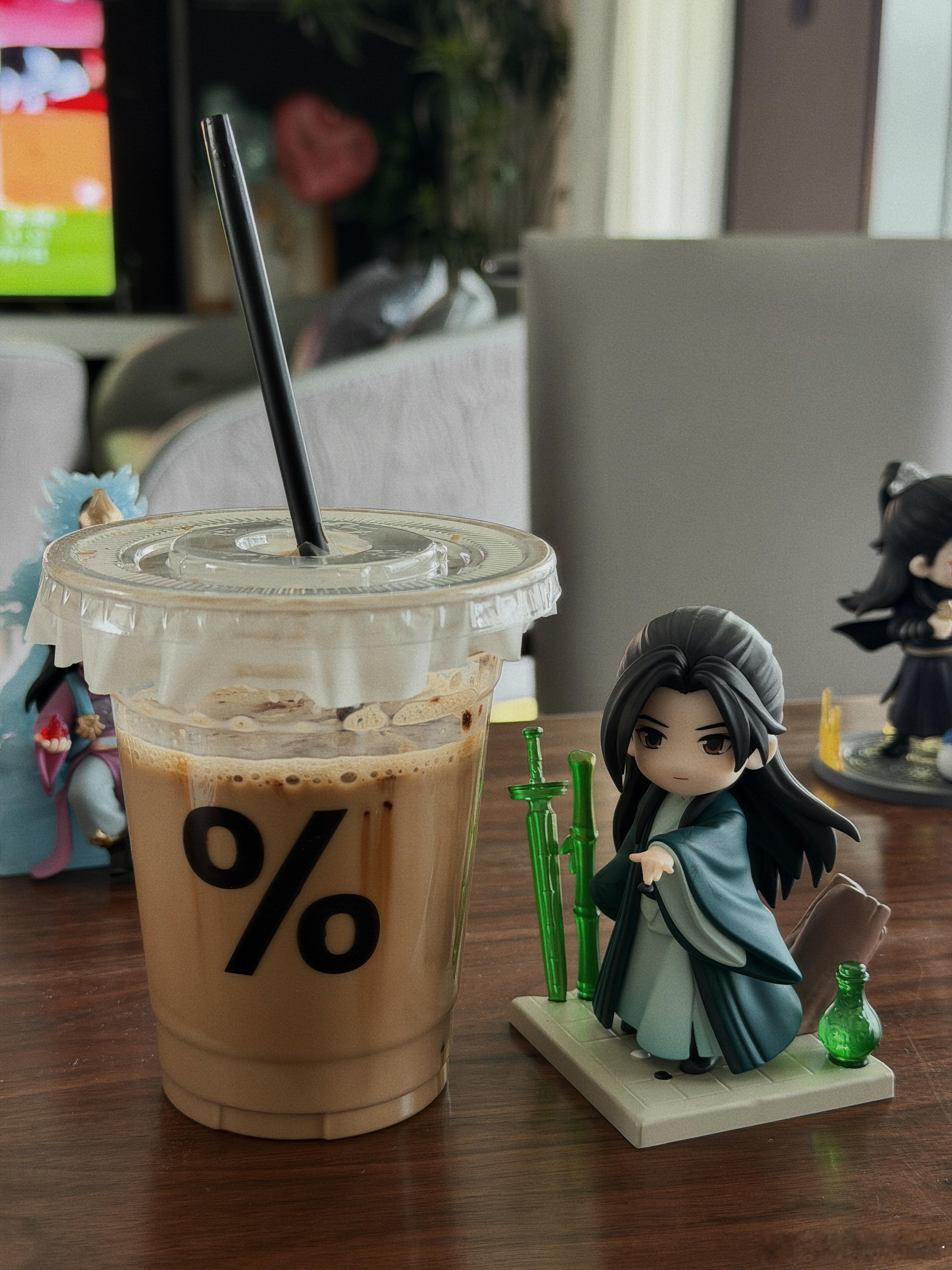 韩师兄，喝完这杯继续去单位修仙可否 