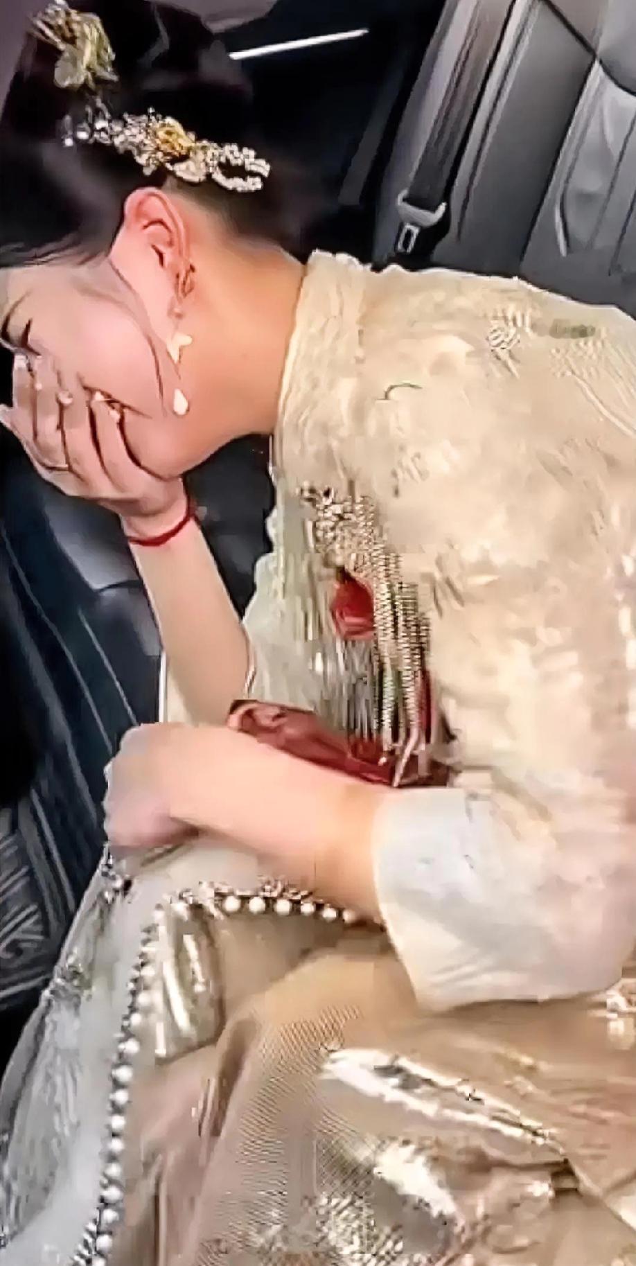 痛心，心痛无法呼吸！女儿结婚走到半路，突然接到家人电话：“你爸意外去世了！” 新