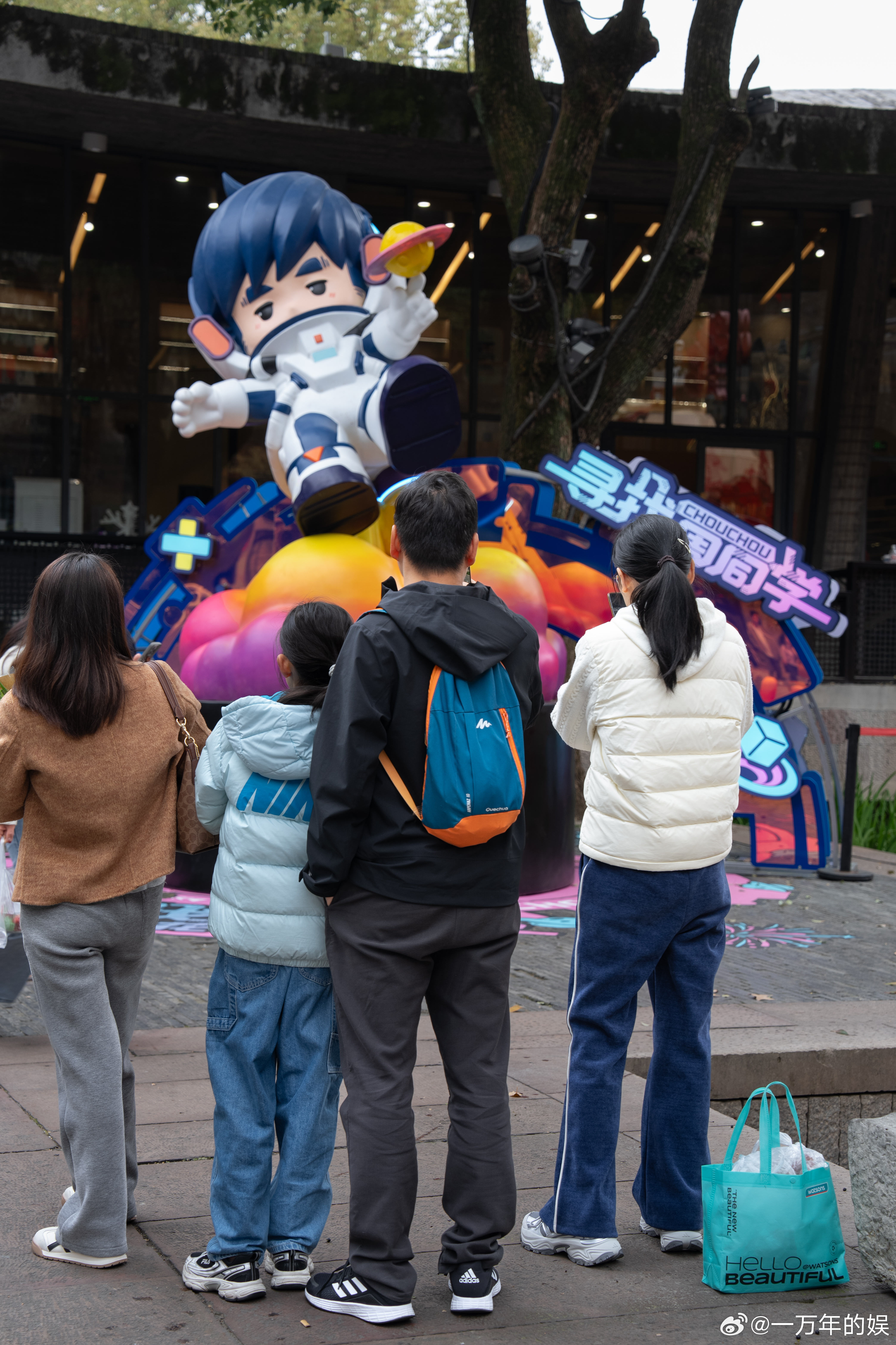 跟着周杰伦演唱会游杭州 杭州之旅因杰伦更完美！视听盛宴+茶山西湖游，打卡周同学，