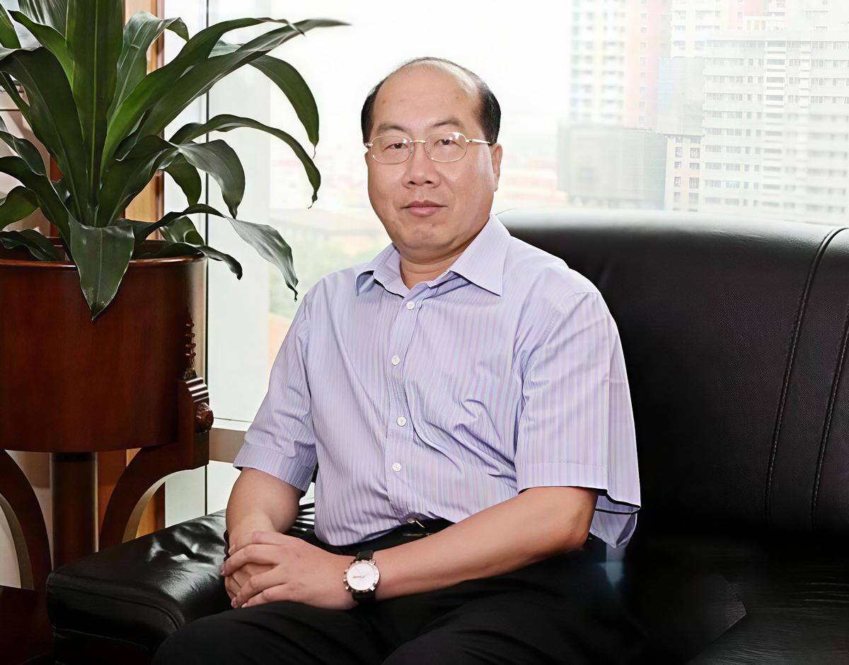 我以前在大唐集团湖南分公司的一个火电站工作时，有幸见到了分公司的魏总一面，当时他