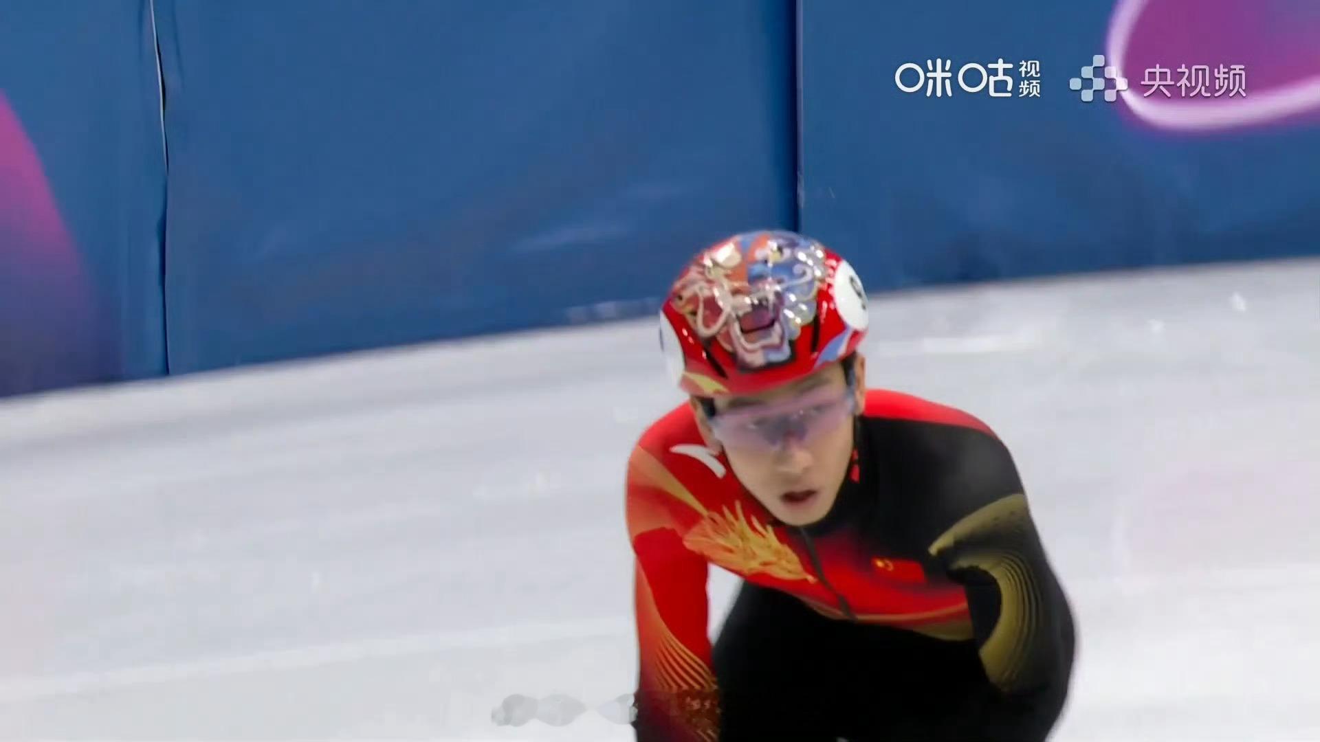 林孝埈1500米摔倒决赛孙龙吧，小林子运气不太好…… 