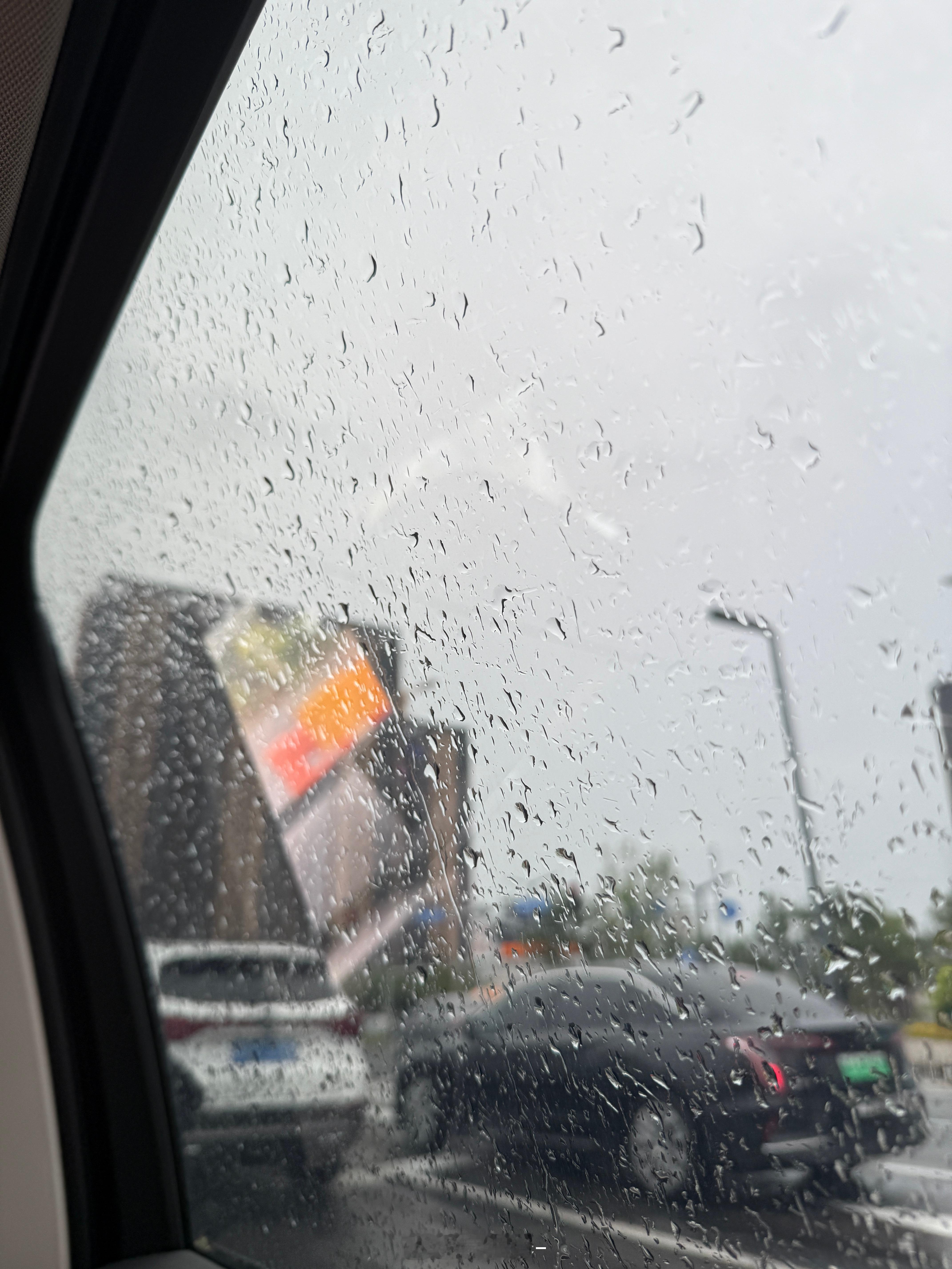 大家早[太阳]你那下雨了吗☔️台风韦帕风雨时间表 ​​​