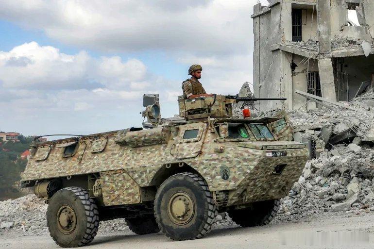 (UTC12：15)欧盟外交服务提议为黎巴嫩军警进行为期三年的培训任务 据路透社