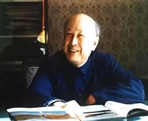 台湾评论员唐湘龙说，这次伊朗事件，更加印证了钱学森说的那段话:“如果有一天，原子