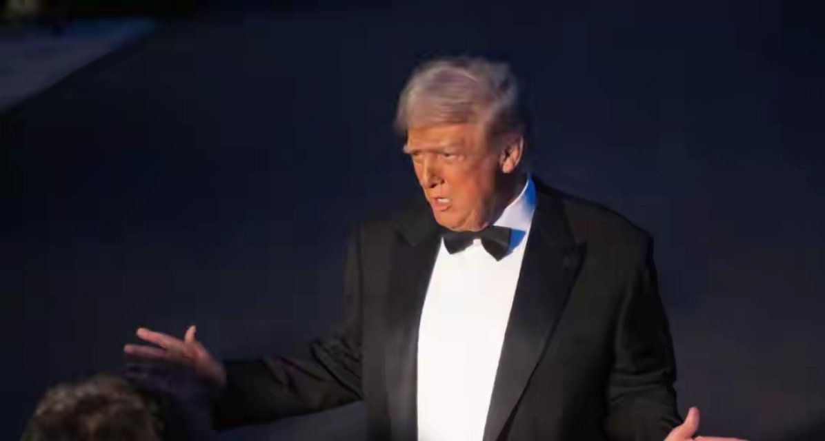 别说美国国债突破了40万亿，就算突破4000万亿，甚至是40万兆，美国也崩不了。