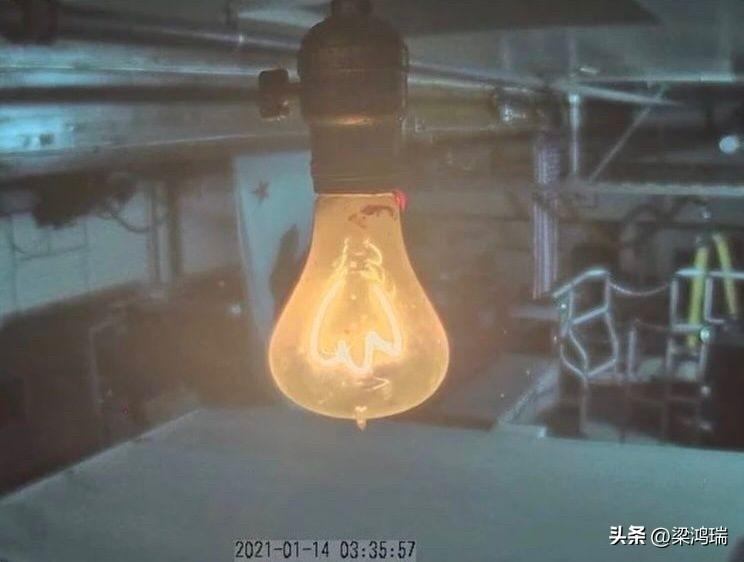 附图为著名的百年灯泡（Centennial Light），它是目前世界上寿命最长