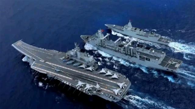 辽宁舰7天撕碎岛链！中俄轰炸机压境，日12架战机亮剑反成笑话
 
西太平洋惊雷乍