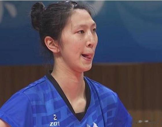 在新一轮女排超级联赛江苏女排与辽宁女排的比拼当中，江苏女排是以3-1的总比分战胜