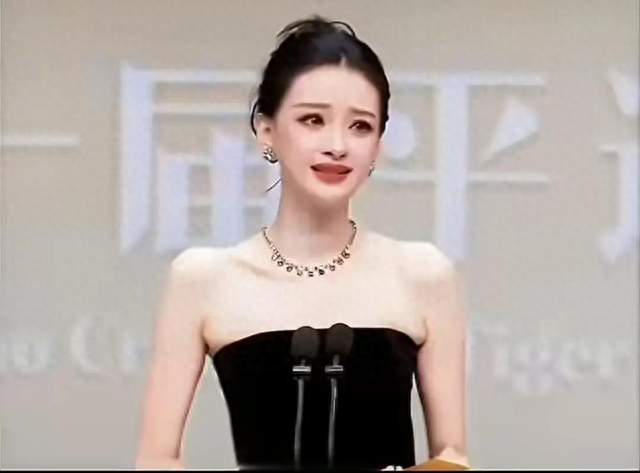 孙怡平遥拿影后落泪，前夫董子健台下鼓掌引网友嗑糖