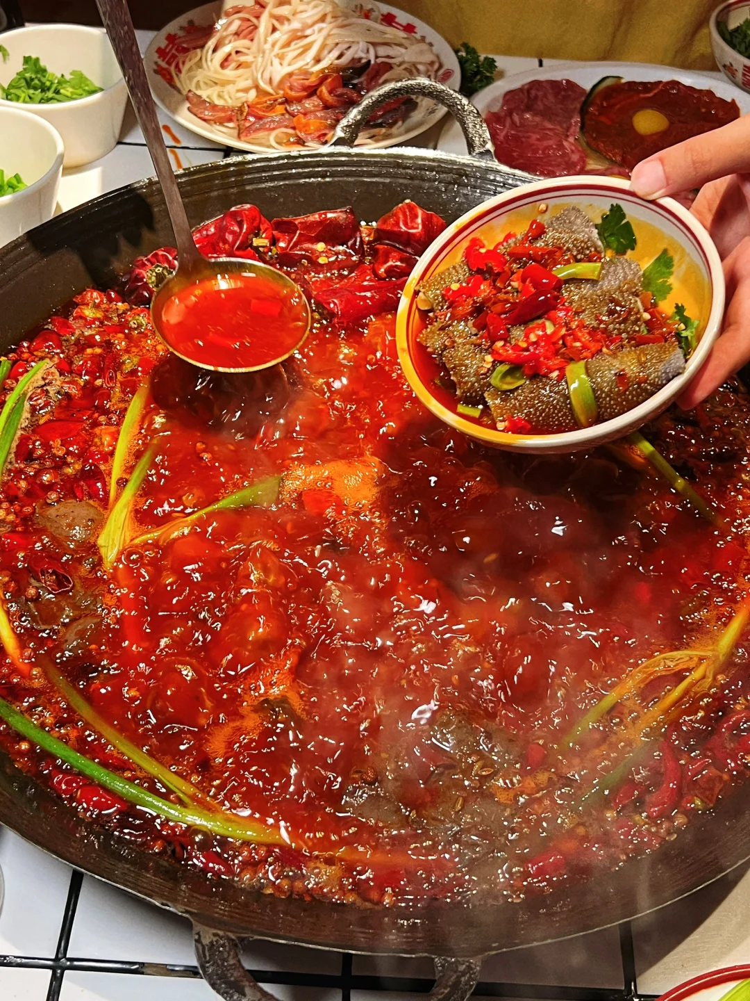 本地人才能找到，春熙路旁超好吃的火锅