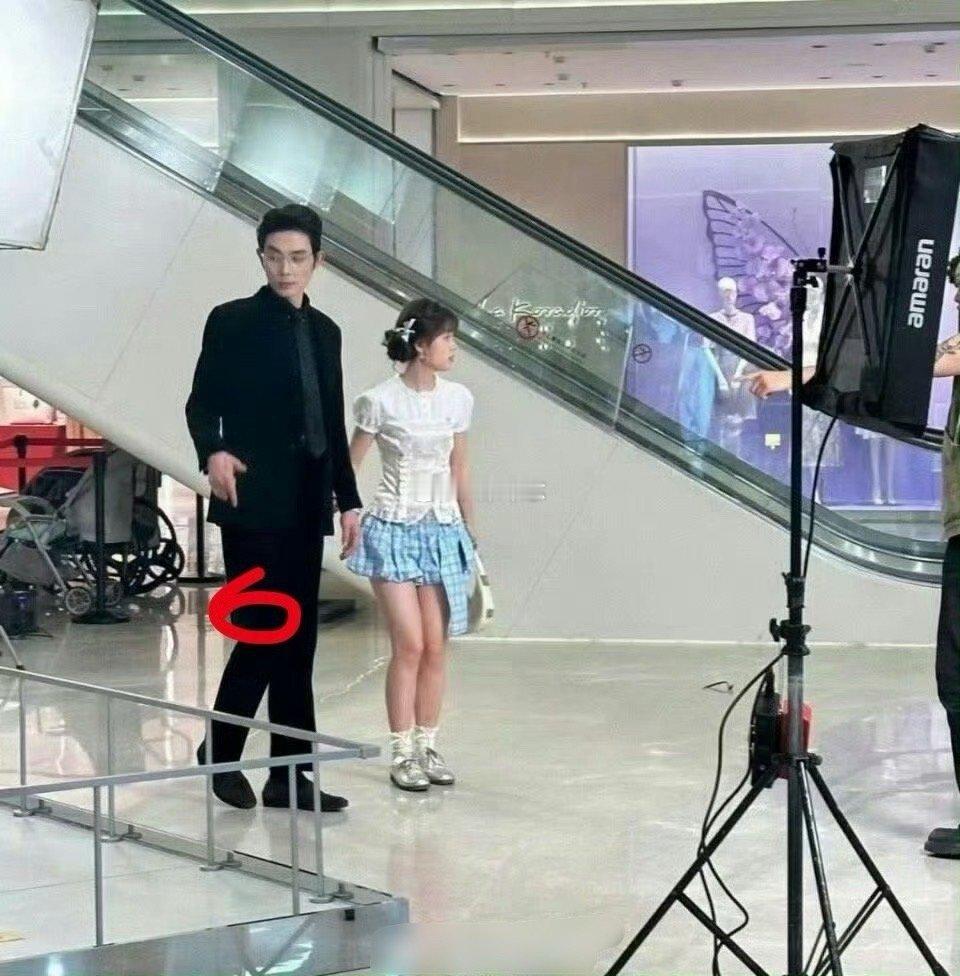 短剧里：男的没有夏天，女的没有冬天 ​​​