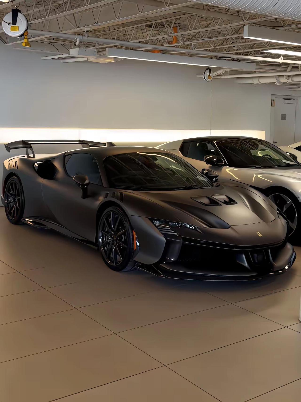 “黑马”法拉利sf90xx sf90xxstradale