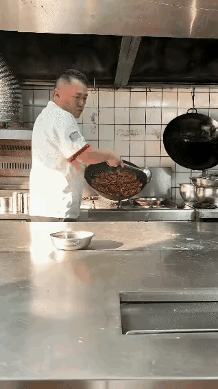 脾气大的厨师永远做不出一流的菜