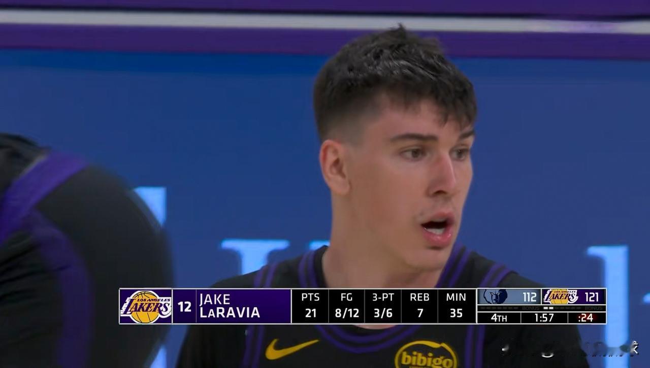 湖人大将拉拉维亚真是太不懂感恩了！在今天湖人主场以128：121击败灰熊的比赛中