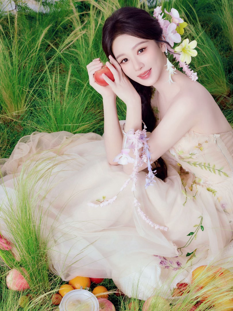杨紫家业 yz 杨紫李祯“一万次的心动寄存月亮处 黄昏偏爱四季众生与你”【杨紫丨