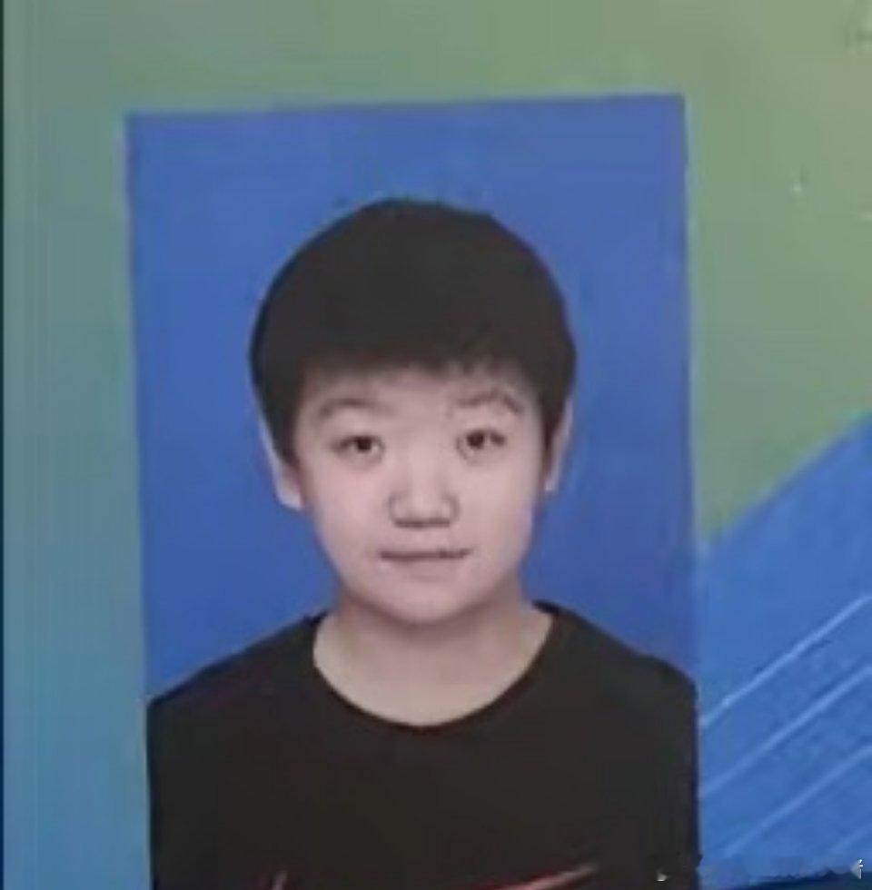 河北又出了一个“孙颖莎”。​这位酷似莎莎的女孩也是一名运动员 ​​​