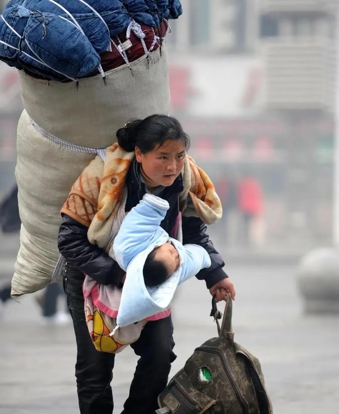 非常扎心的一段话：“上大学的时候，父母每月给我2000块钱我都觉得少，可我工作后