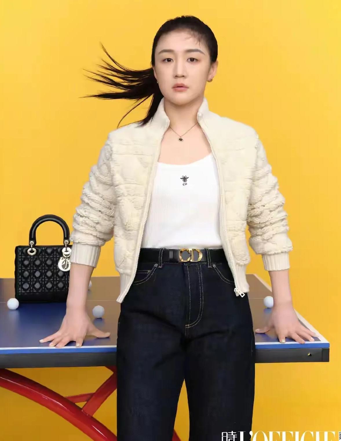 [胡瓜]别再叫陈梦“富家女”啦！

有人总用“富家女”称呼陈梦不合适。

陈梦在