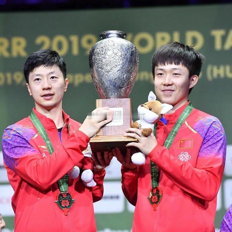 ｜ 本来马龙王楚钦就是很好的朋友，而且我还期待马龙和王楚钦的组合男双！！昨天王楚