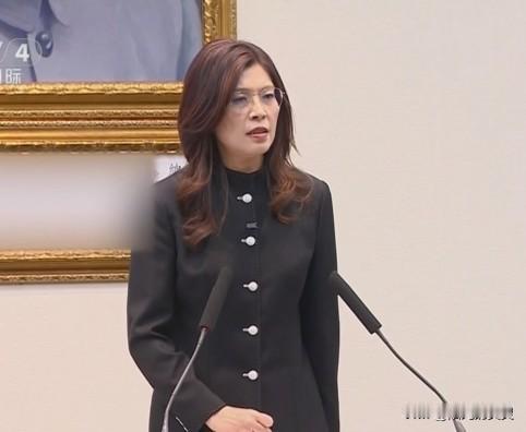 郑丽文具备两岸交流的桥梁条件，但他到底能不能成为两岸交流的桥梁，还得看后续的发展