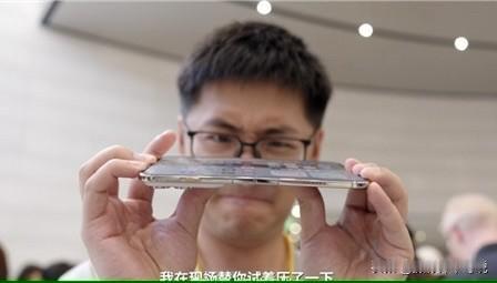这次我挺影视飓风，人家反着掰一下iPhone Duo做可靠性测试，结果发现反着掰