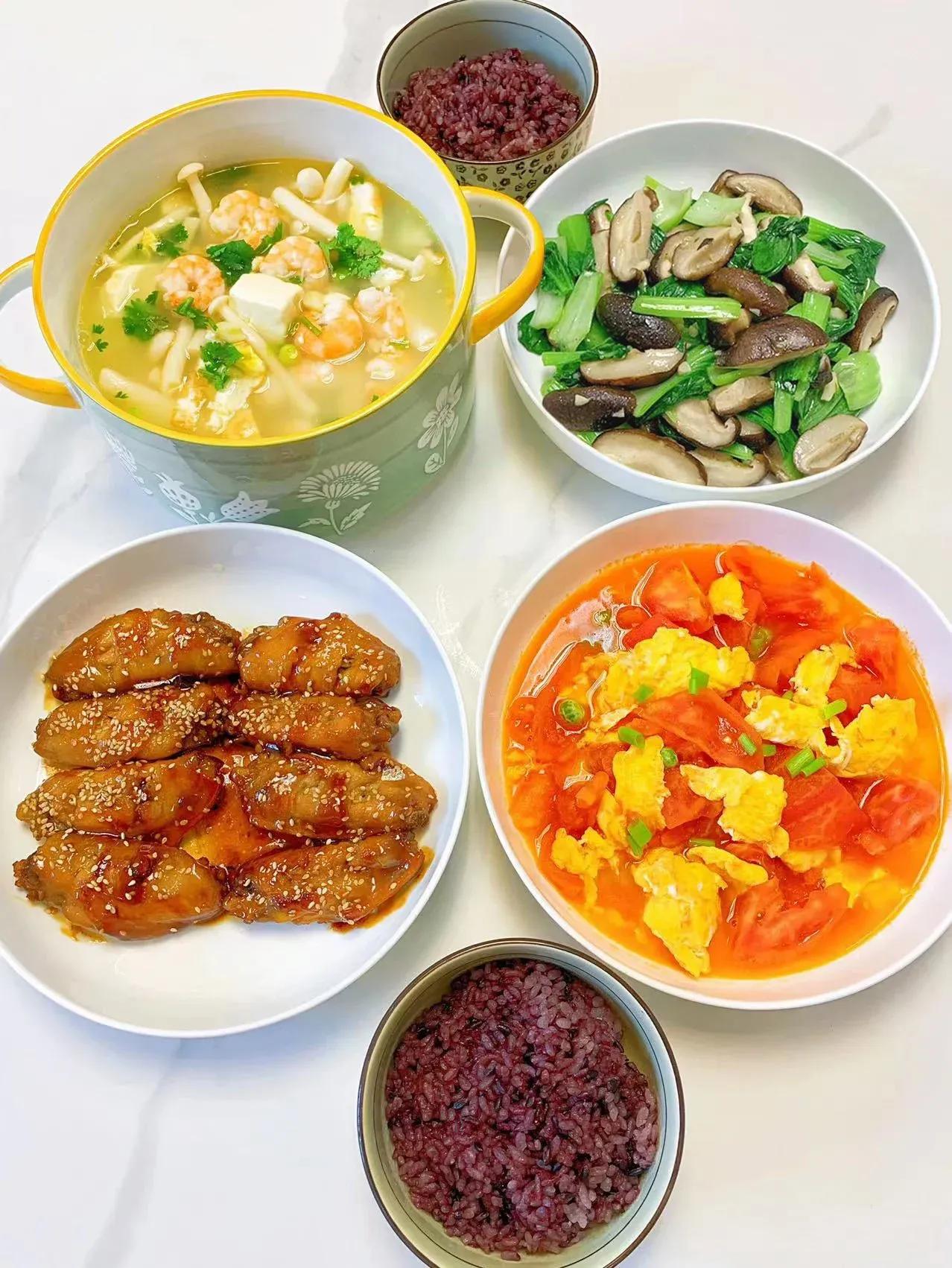 家宴｜家庭聚餐晚餐合集，五一小长假即将到来，和家人、朋友聚到一起吃一顿家常餐，不