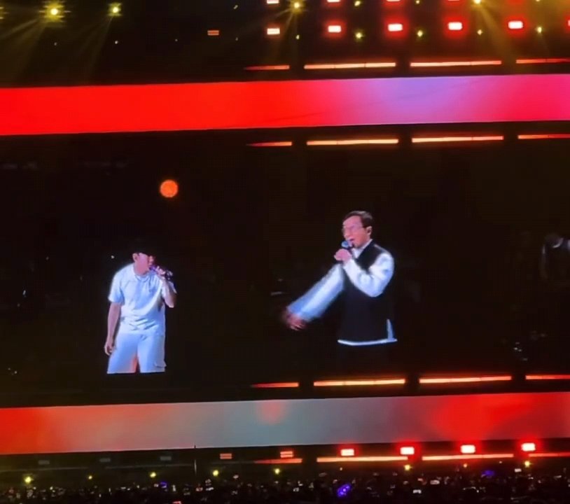 成龙林俊杰唱真心英雄成龙林俊杰真心英雄成龙林俊杰唱真心英雄！ ​​​