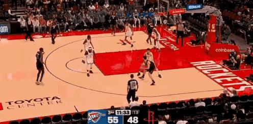 宁愿1打3倒地失误，也不传给周围5公里都无人看管的杜兰特。      1月16日