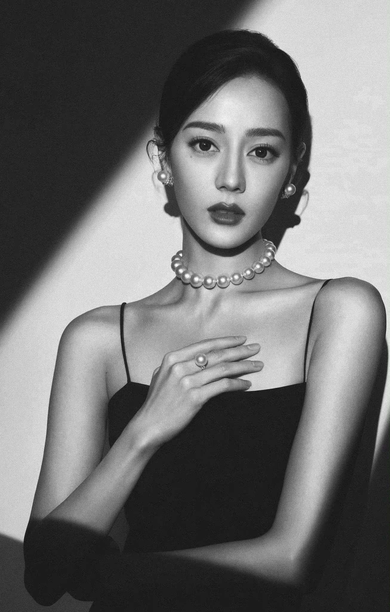 迪丽热巴我会分享一波迪丽热巴x御木本的神级广告图💅💅迪丽热巴钰珑