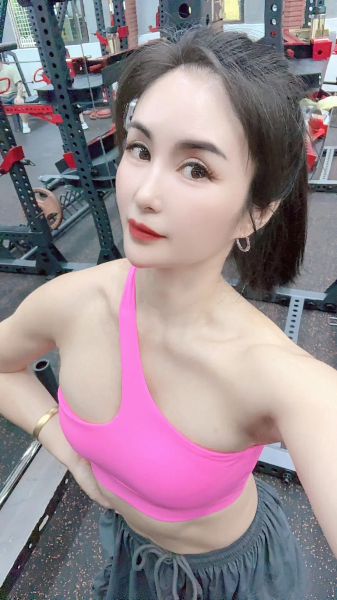 无法掌控的事情太多了，尽力就好，一辈子就活这么一次，无论你处在什么状态...