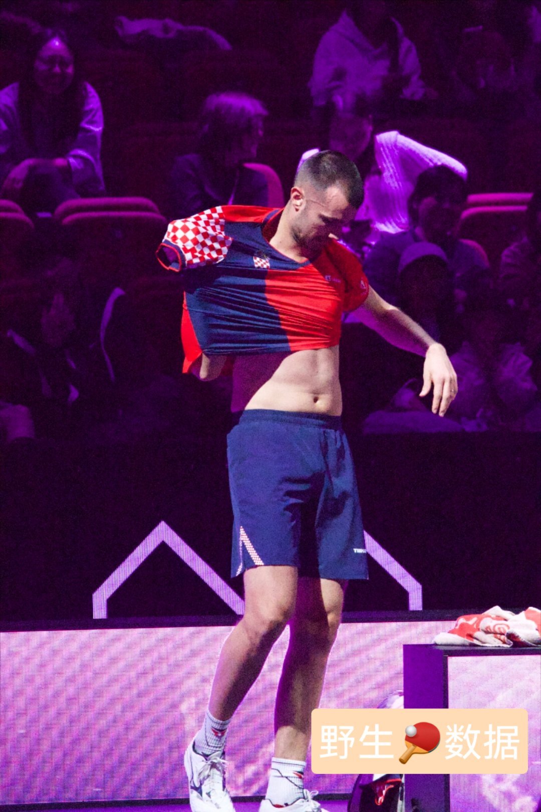 答应大家的腹肌照 ◔.̮◔✧ 