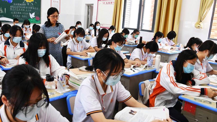 初三数学想少丢分，做题就盯死这几个要点，别再瞎刷！
很多初三学生做题不少，分数却