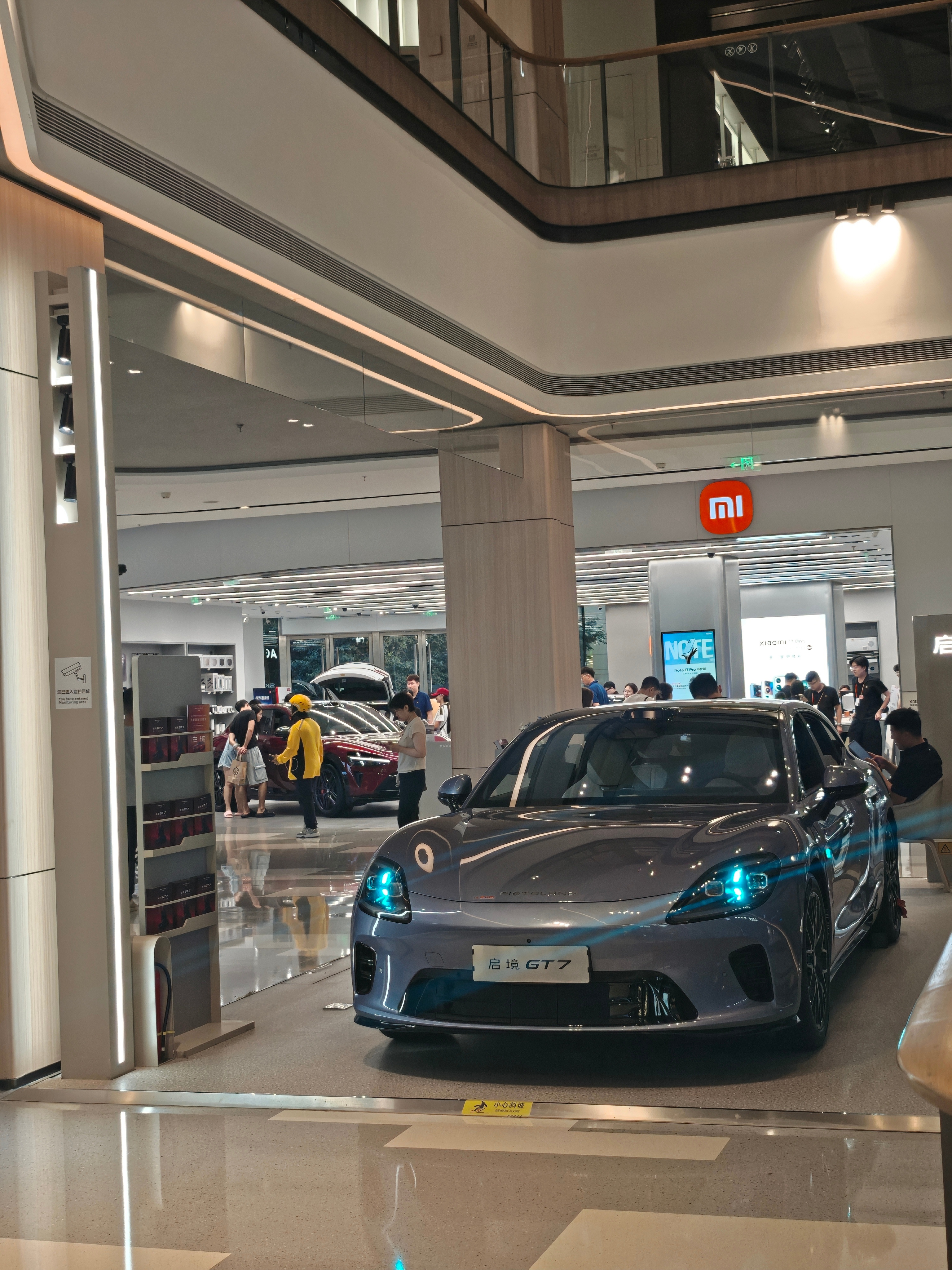 两个GT同框了 