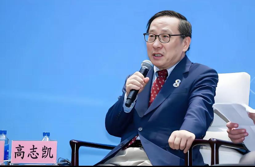 美国记者故意挖坑“万一台湾不想被统一怎么办”？没想到被高志凯教授仅用一句话，完成