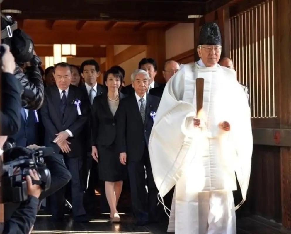 计划彻底落空！就在世界各国还在想高市早苗会不会参拜靖国神社的时候，却不想靖国神社