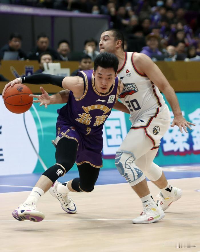 [CBA]北控男篮110:122不敌南京同曦  北控残阵无缘9连胜
2月4日，C