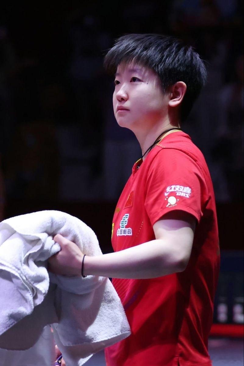 cmg体坛盛典孙颖莎王楚钦 我觉得年度人物拿不拿得到再说，应该至少给他们发个劳模