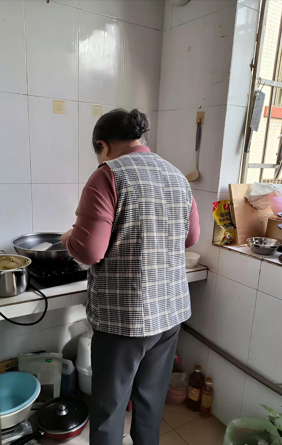 婆婆又在黑暗料理