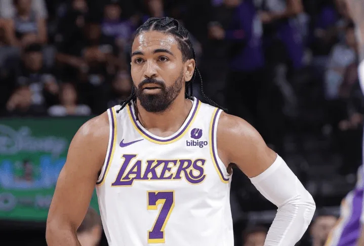 #文森特太拉了# 今天对阵开拓者，文森特首发出战23分钟，6投1中拿下3分0篮板