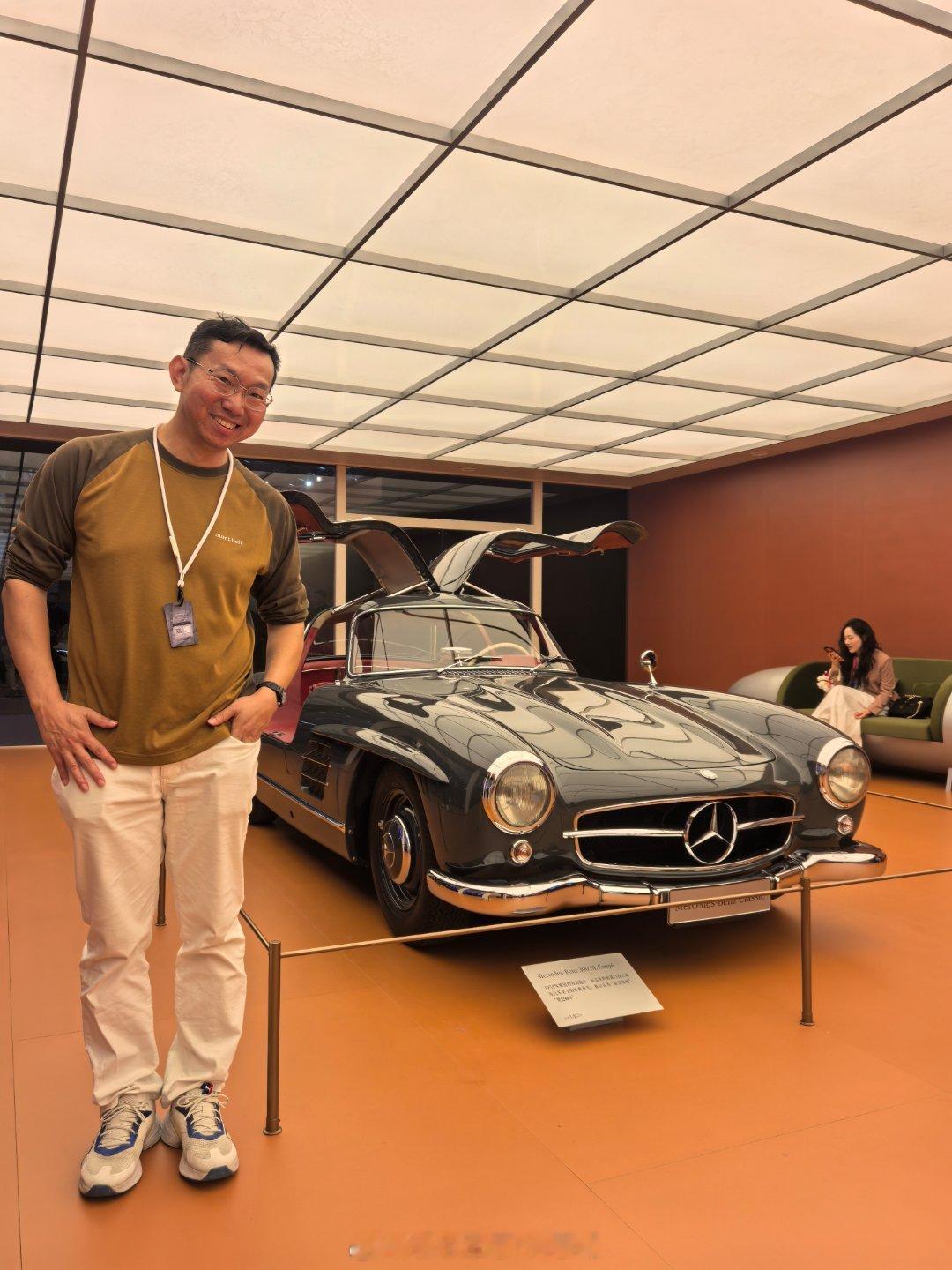 匆匆忙忙又一年北京车展，车展很大，走起来不怎么友好，有一些令人兴奋的车，四人前线