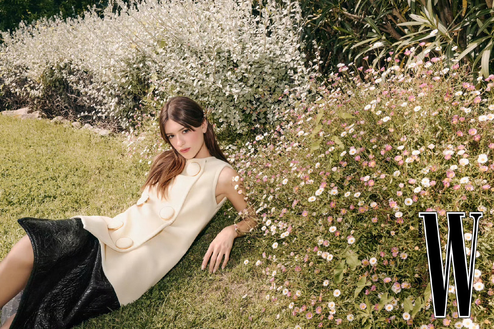 Daisy Edgar-Jones x Boucheron / GucciW K