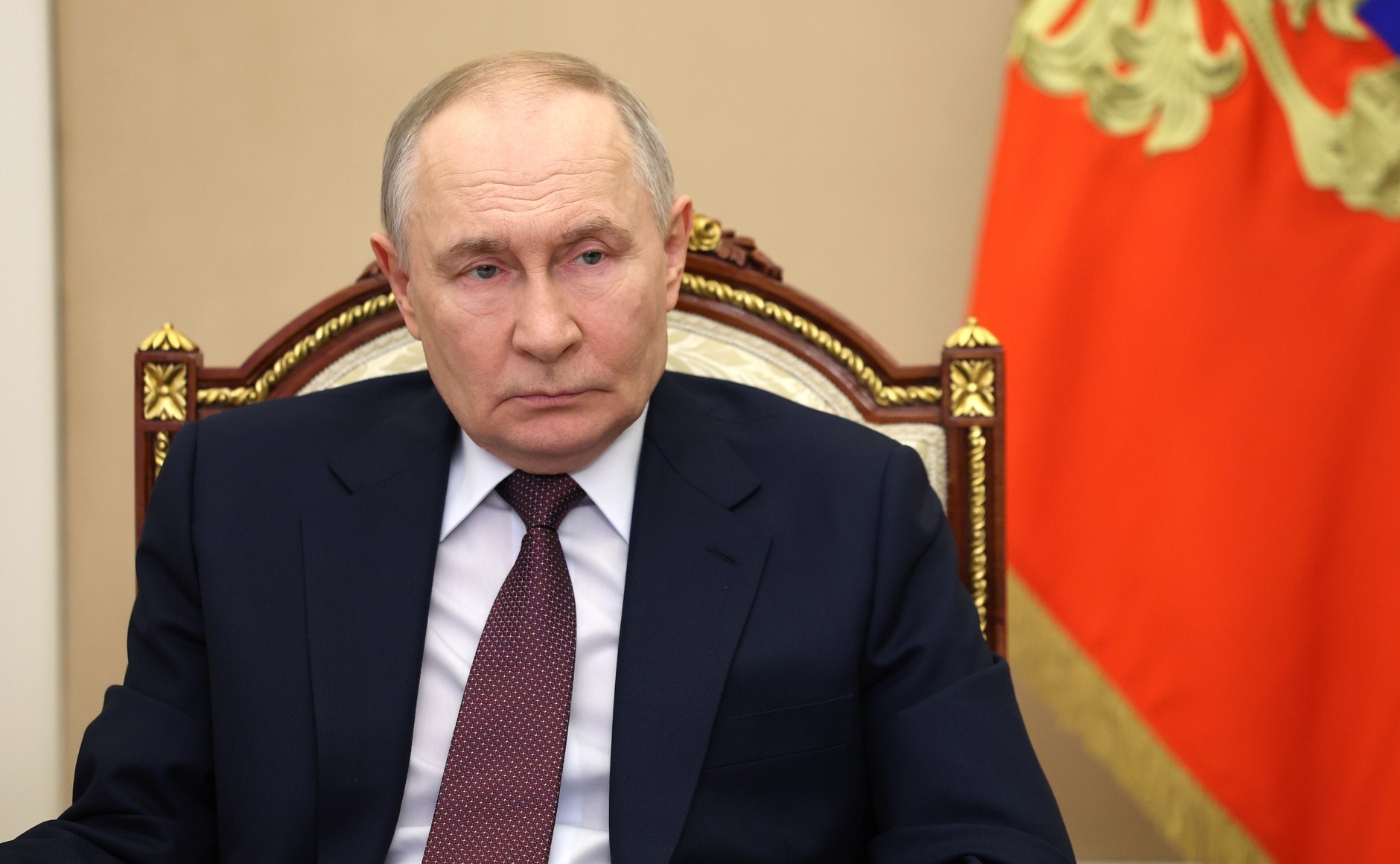 瓦洛佳小朋友  政府成员会议弗拉基米尔·普京以视频会议形式召开了政府成员会议。议