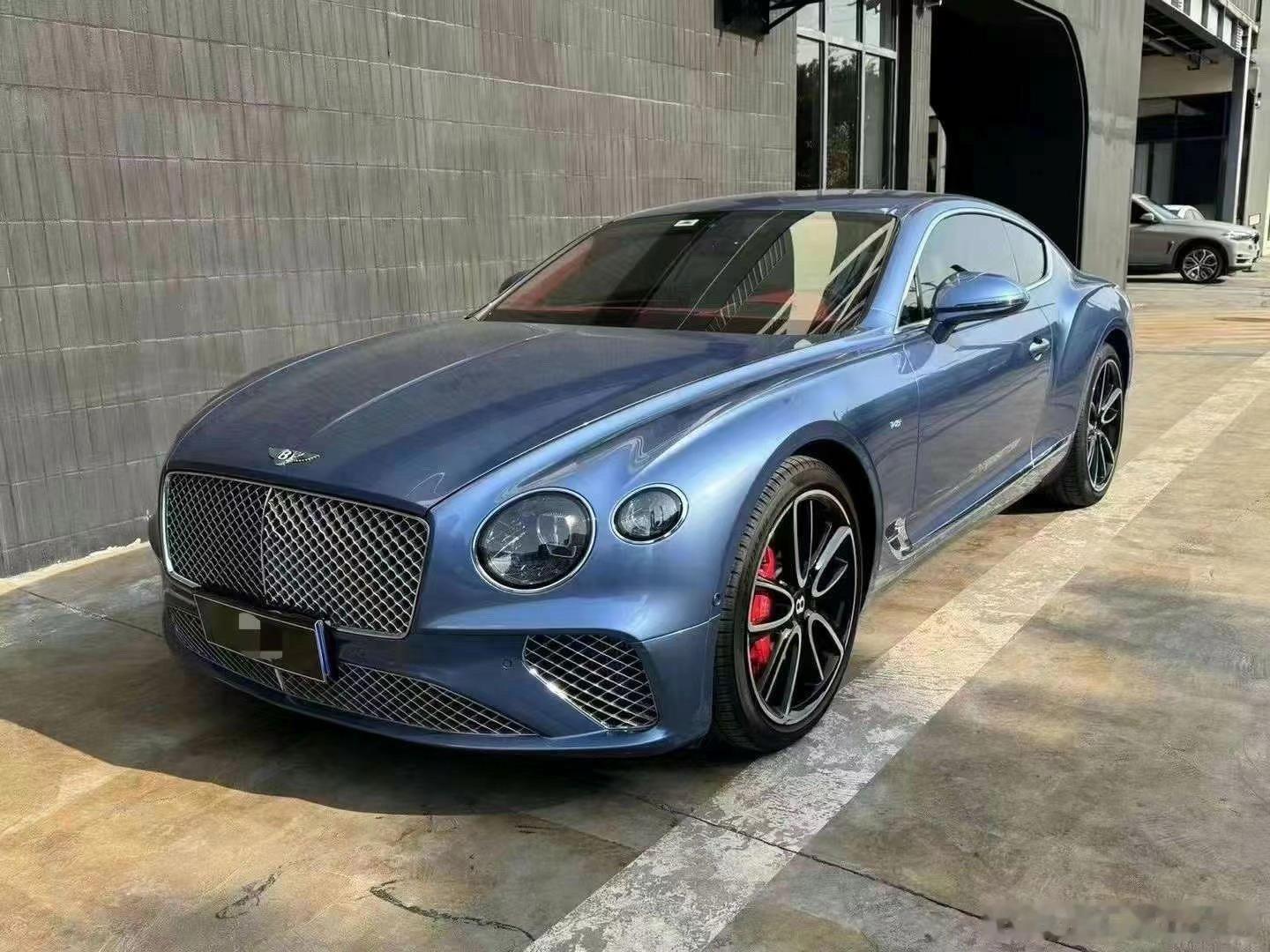 欧陆GT ，V8，选配穆勒包 ​​​